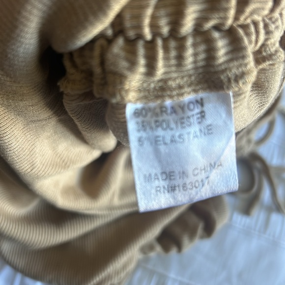 preloved Princess Poly Ruched skirt. Adjustable drawstring ties. Size M - Picture 4 of 4